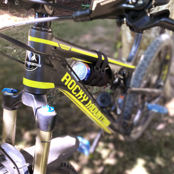 slim can energy drink holder for bicycles